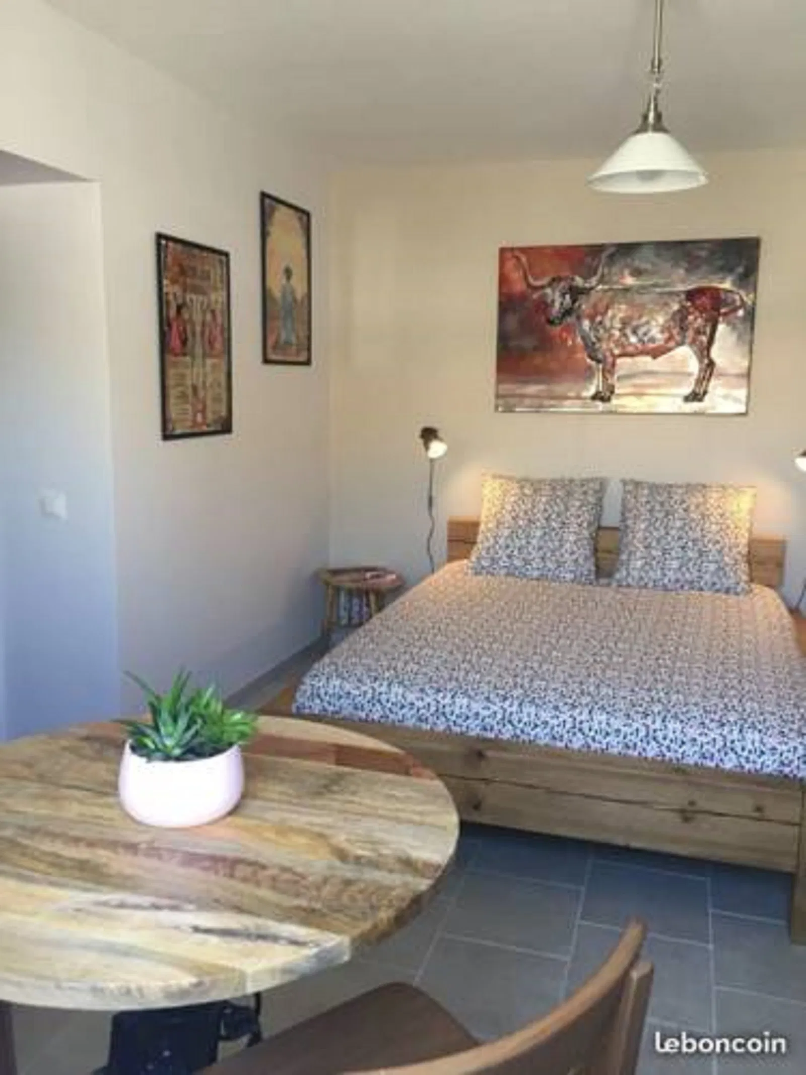 Room Rue des Micocouliers in Cannes-et-Clairan