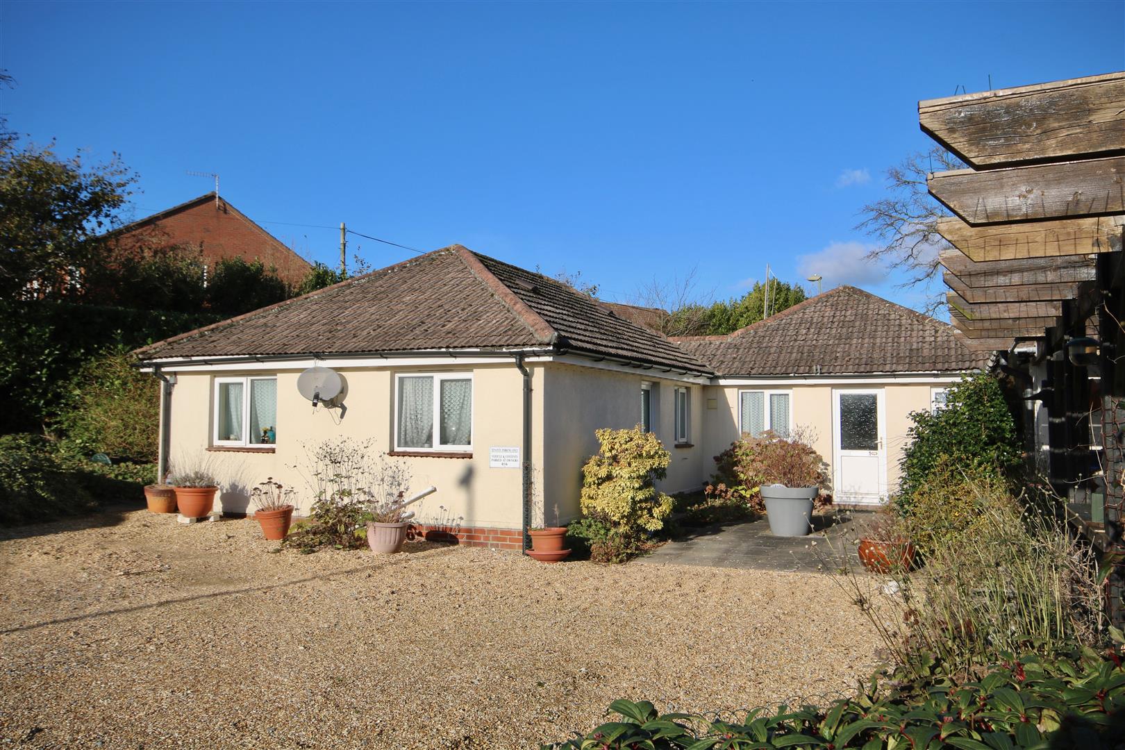 House Frogmore Lane in East Hampshire