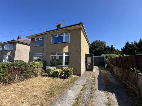 Flat Brighton Road in Patchway