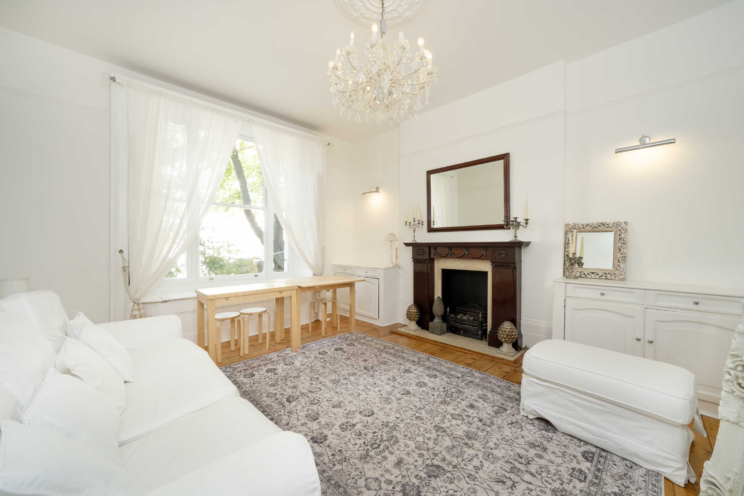 Flat Cambridge Gardens in Greater London