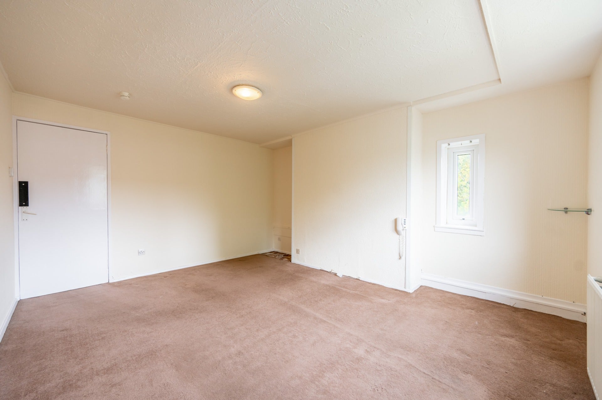 Flat Skirsa Place in Glasgow