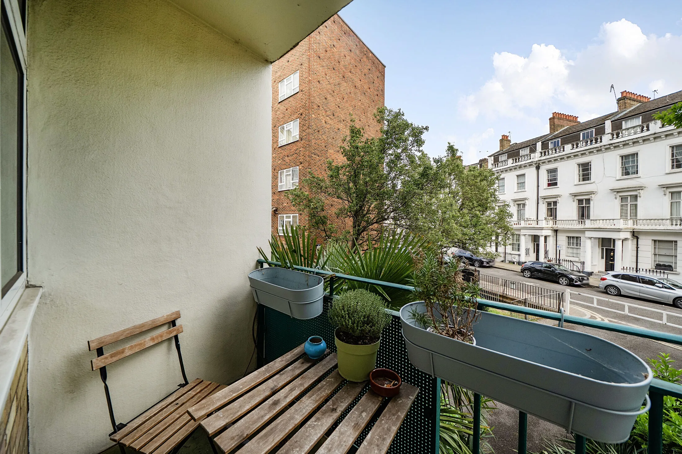 Flat Turpentine Lane in City of Westminster