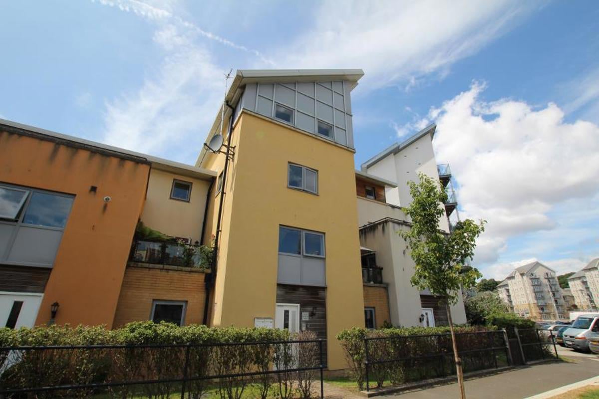 Flat Merchant Square in Portishead