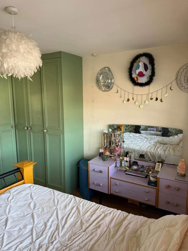 Room Pinewood in Bristol