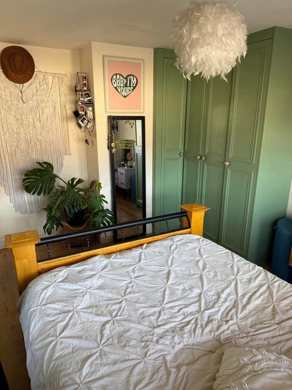 Room Pinewood in Bristol