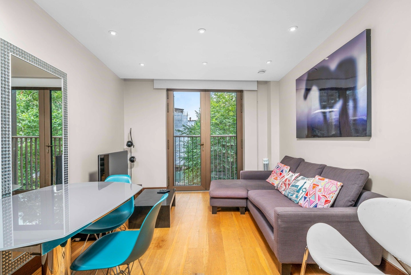 Flat Fetter Lane in City of London