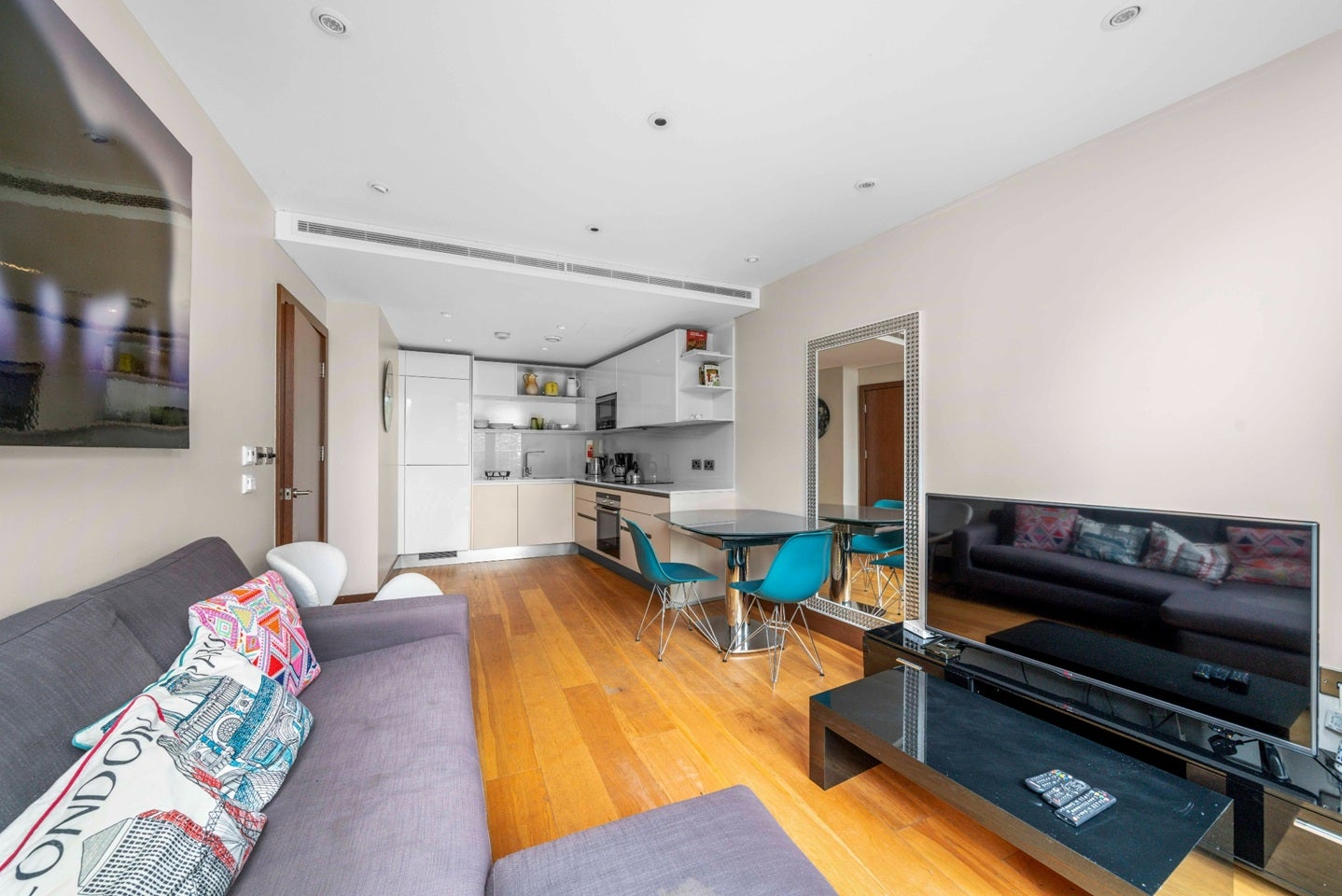 Flat Fetter Lane in City of London