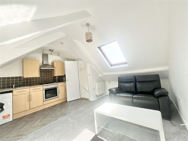 Flat Westbury Street in Swansea