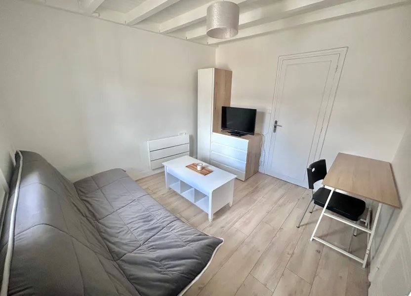 Room Rue Lamartine in Périgueux