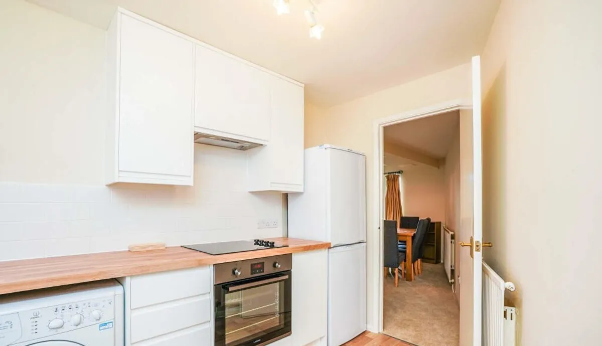 Flat Shirelake Close in Oxford