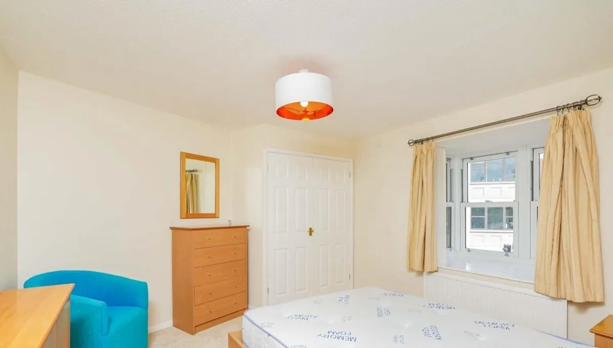 Flat Shirelake Close in Oxford