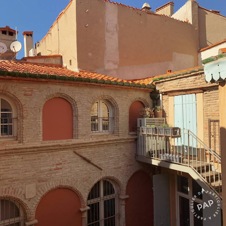 Flat Place de la République in Perpignan
