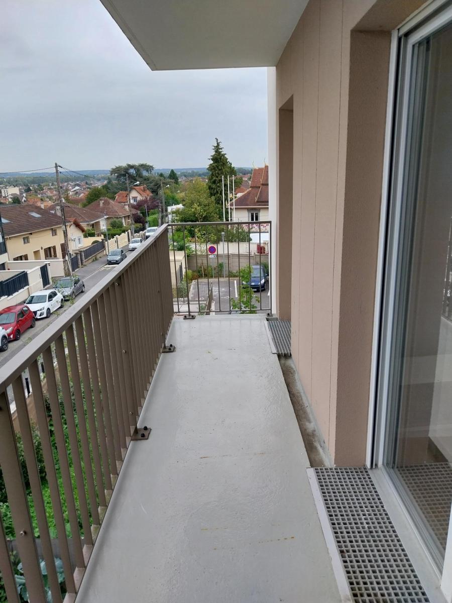 Flat Chemin / Boulevard du  Bel-Air in Champs-sur-Marne