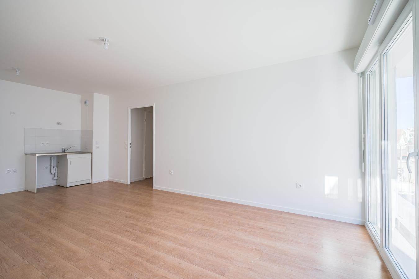 Flat Chemin / Boulevard du  Bel-Air in Champs-sur-Marne