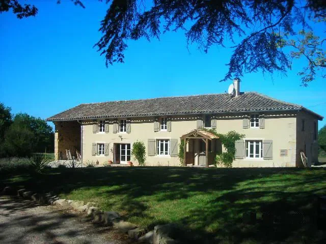 Chambre Route Forestière de l'Infernou à Castelnau-de-Montmiral