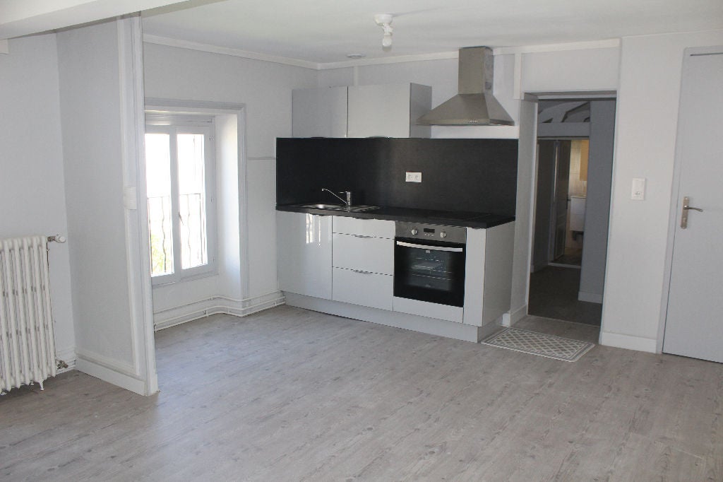 Flat Place Saint-amatre in Auxerre