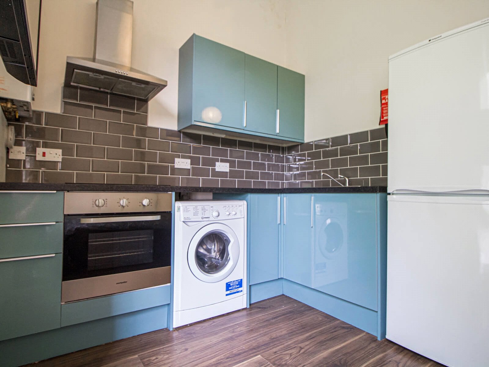 Room Clarendon Road in Leeds
