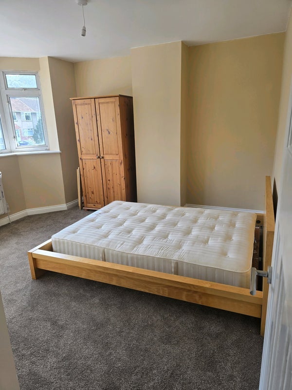 Room Callington Road in Bristol
