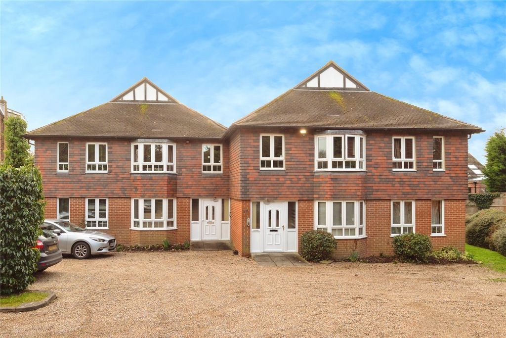 Flat London Road in Tonbridge and Malling