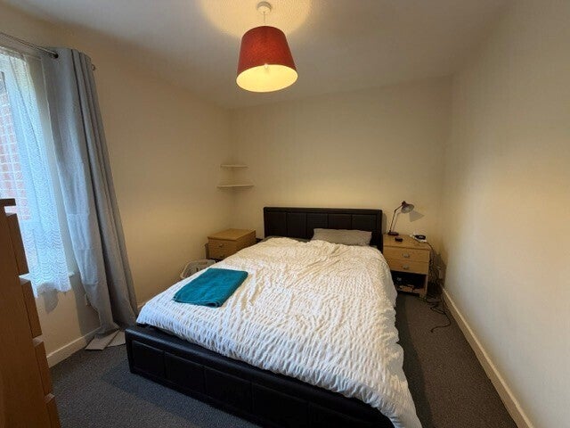 Flat London Road in Tonbridge and Malling