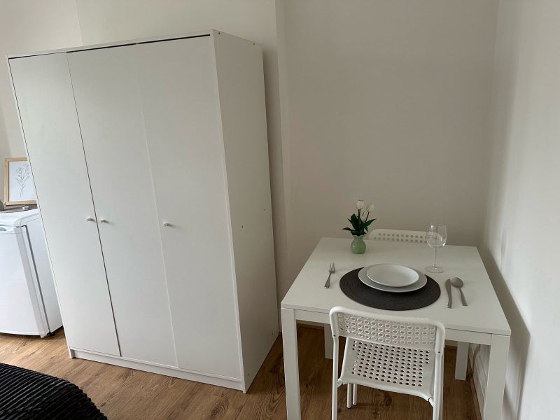 Room Downhills Way in Greater London