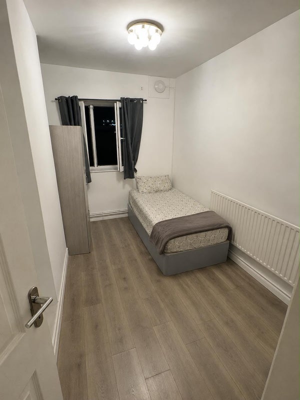 Room Digby Street in Greater London