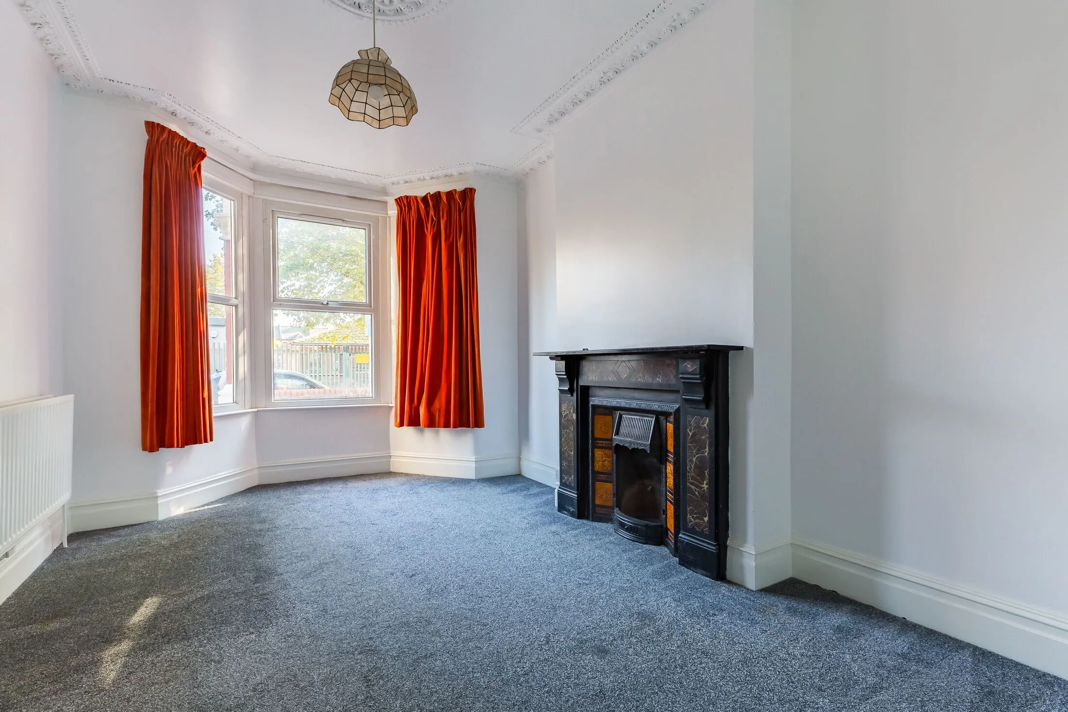 House Gwendoline Avenue in Greater London