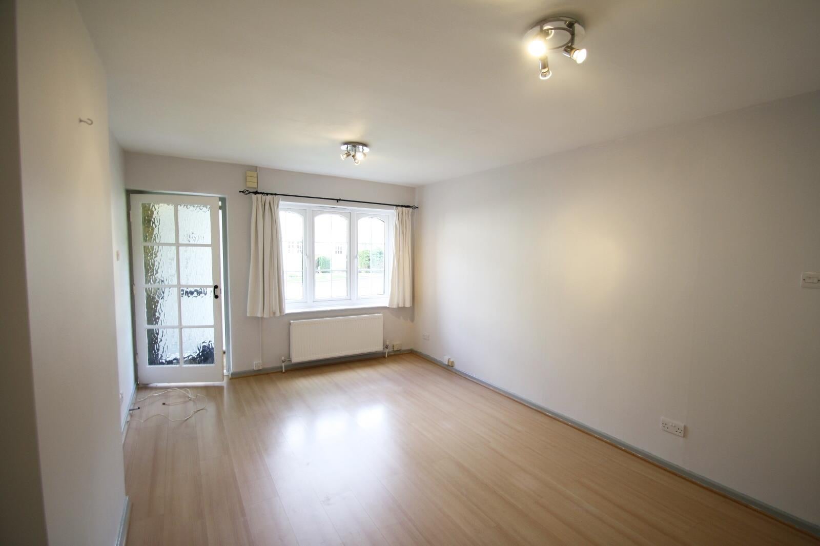 Flat Shadwell Lane in Leeds