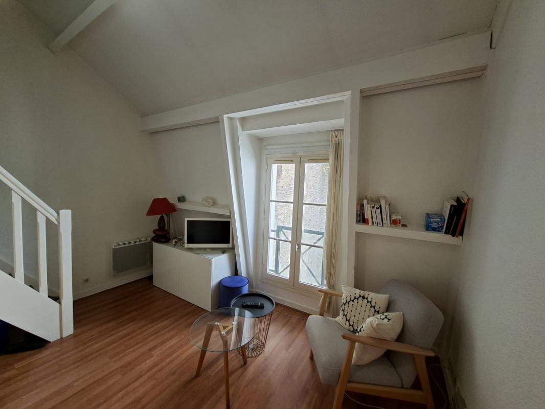 Room Rue de Bertrand in Rennes