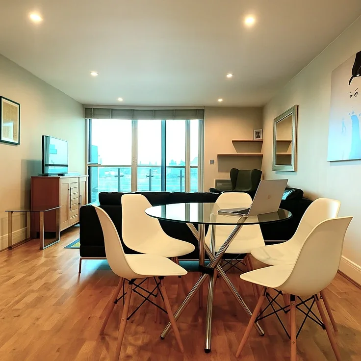 Flat Nine Elms Lane in Greater London