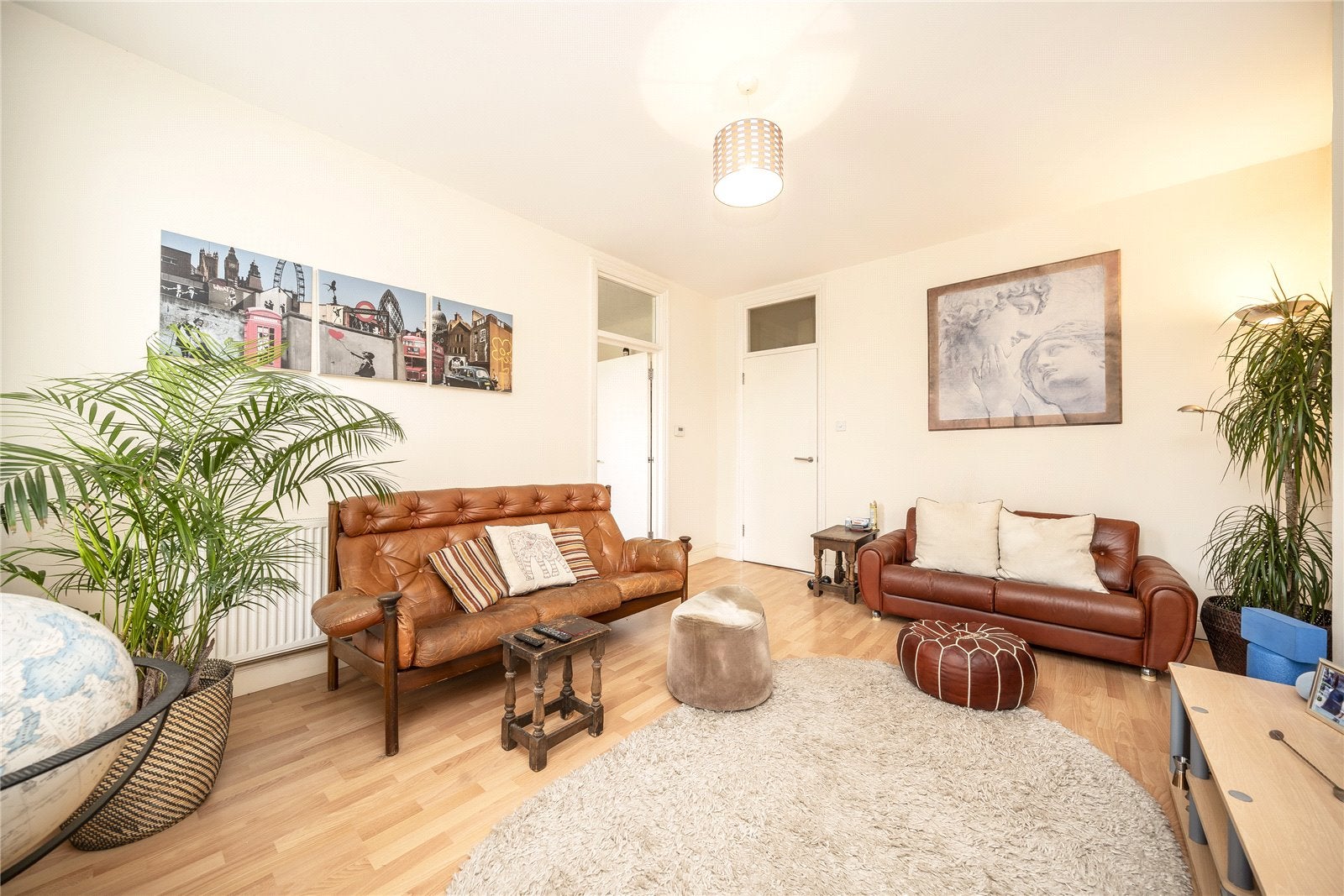 Flat Amhurst Park in Greater London
