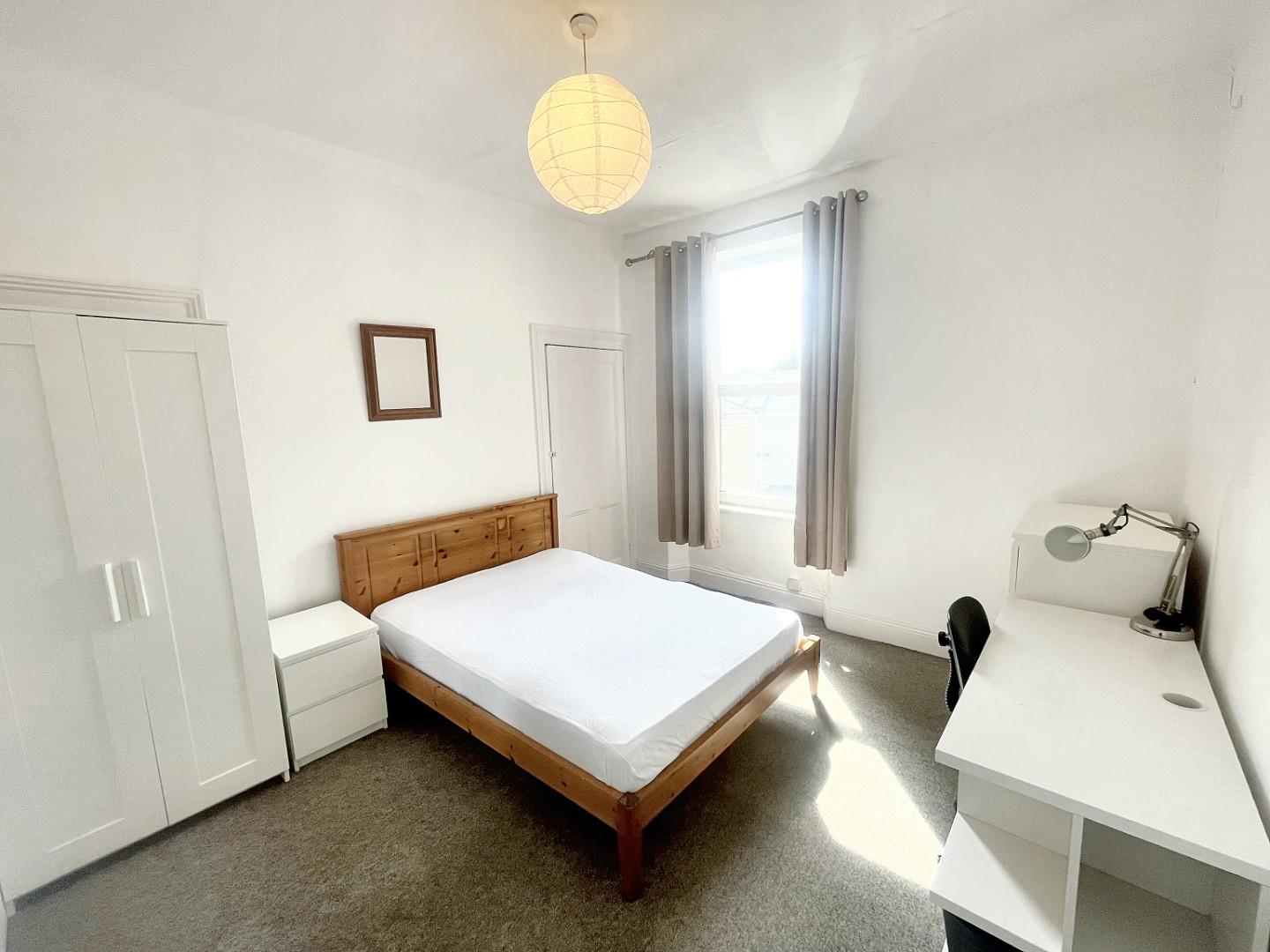 Room Greenbank Avenue in Plymouth