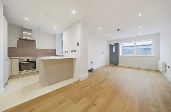 Flat The Broadway in Greater London