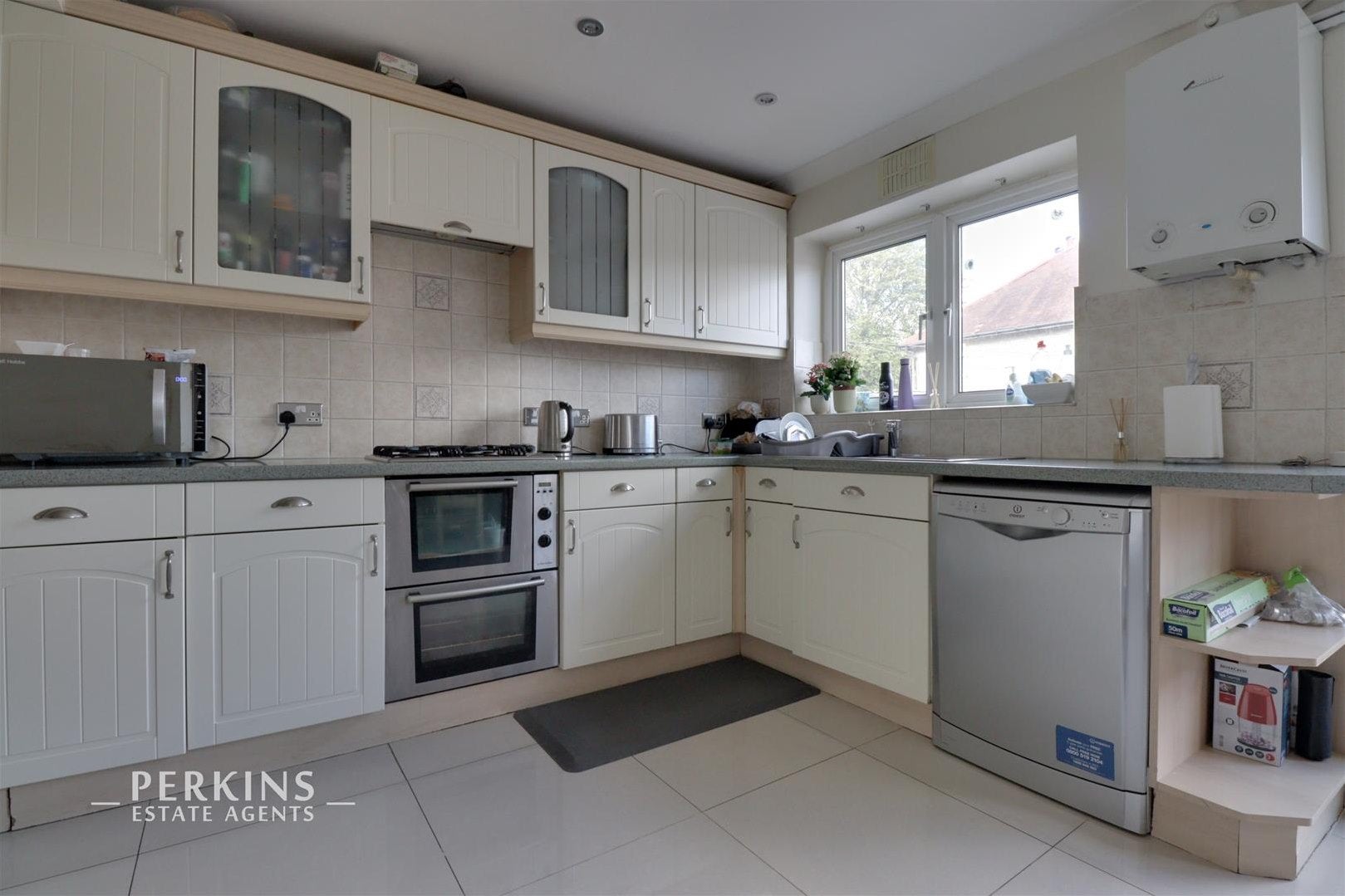 House Allenby Road in Greater London