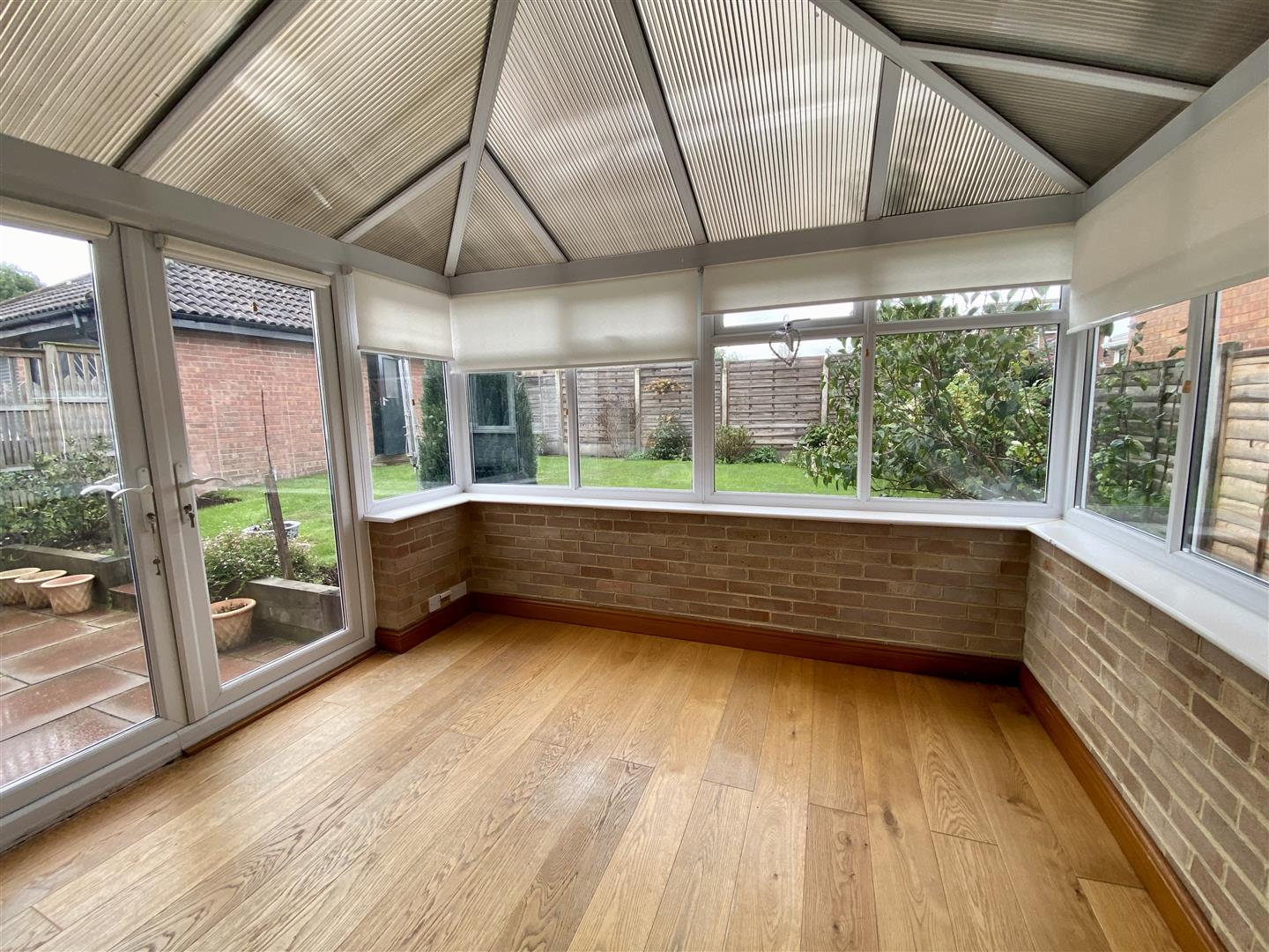 House Raleigh Close in Ashford
