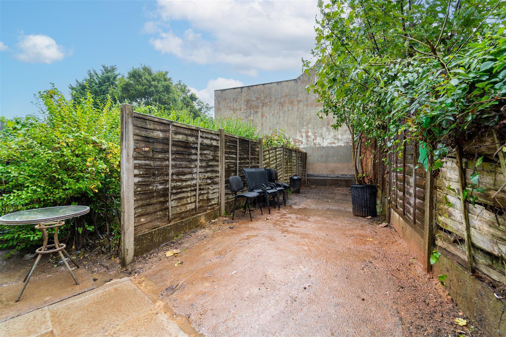 Flat Hubert Road in Birmingham