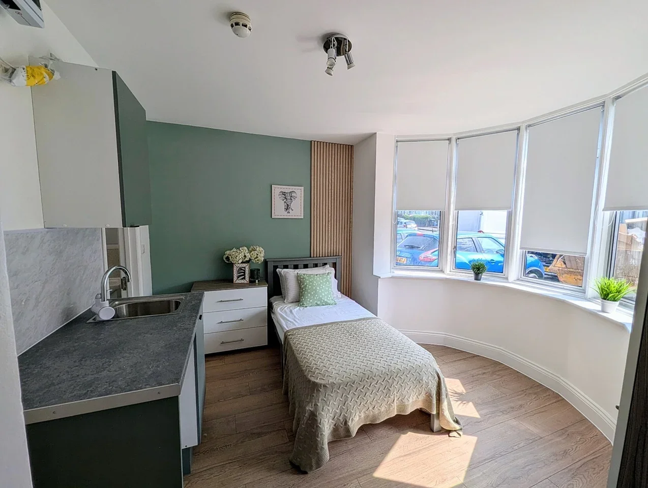 Room Ashcombe Park in Greater London