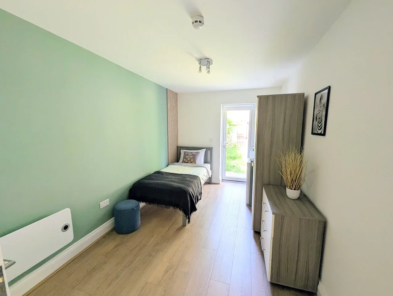 Room Ashcombe Park in Greater London