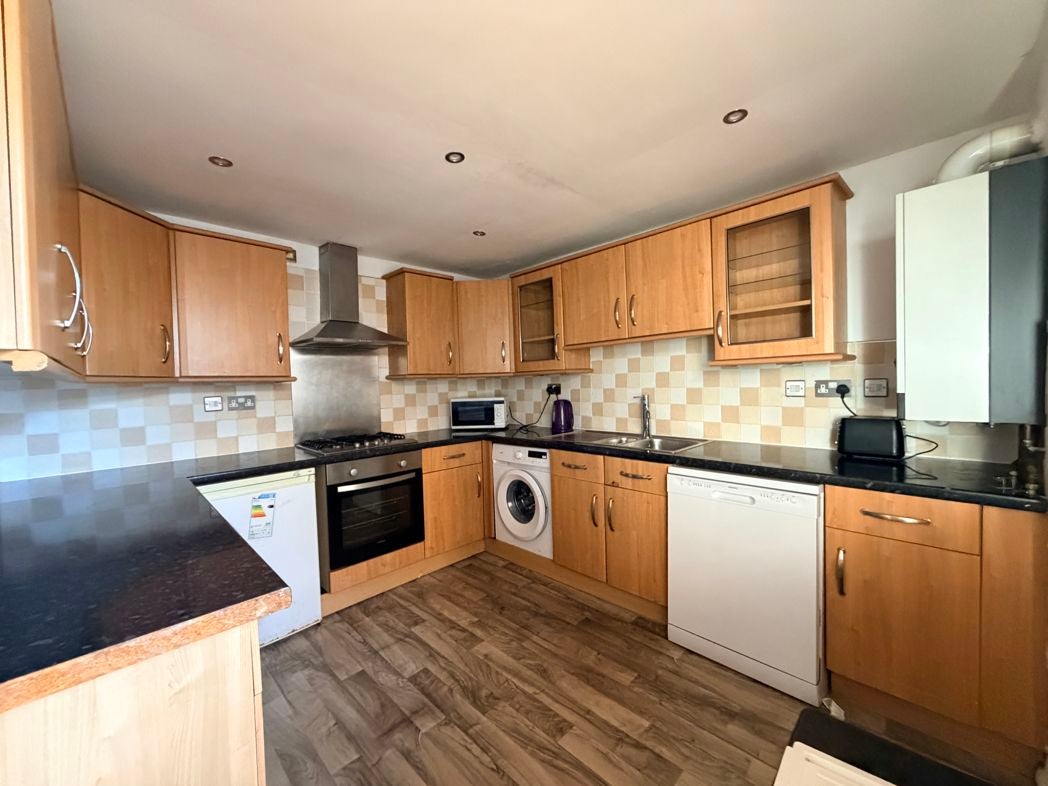 Flat Grosvenor Road in Newcastle upon Tyne