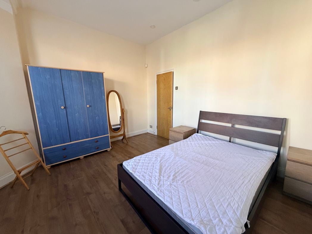 Flat Grosvenor Road in Newcastle upon Tyne