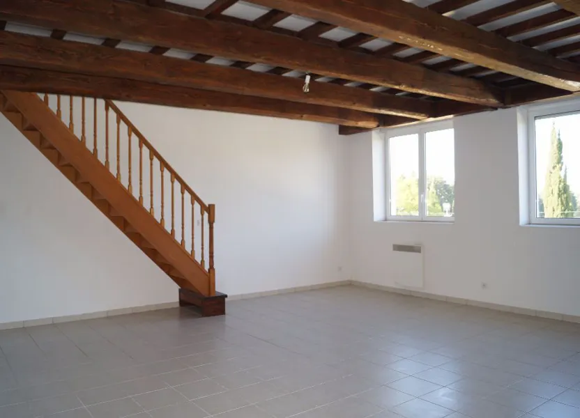 Flat Chemin des Ateliers in Cheval-Blanc