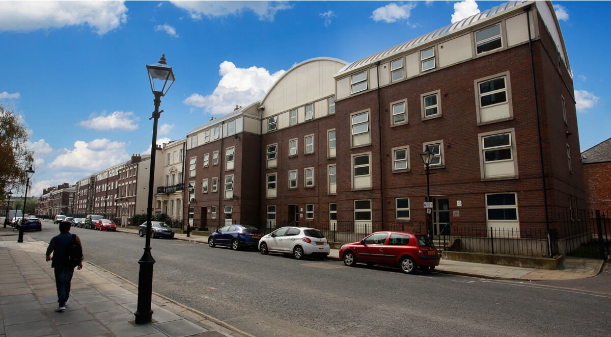 Flat Myrtle Street in Liverpool
