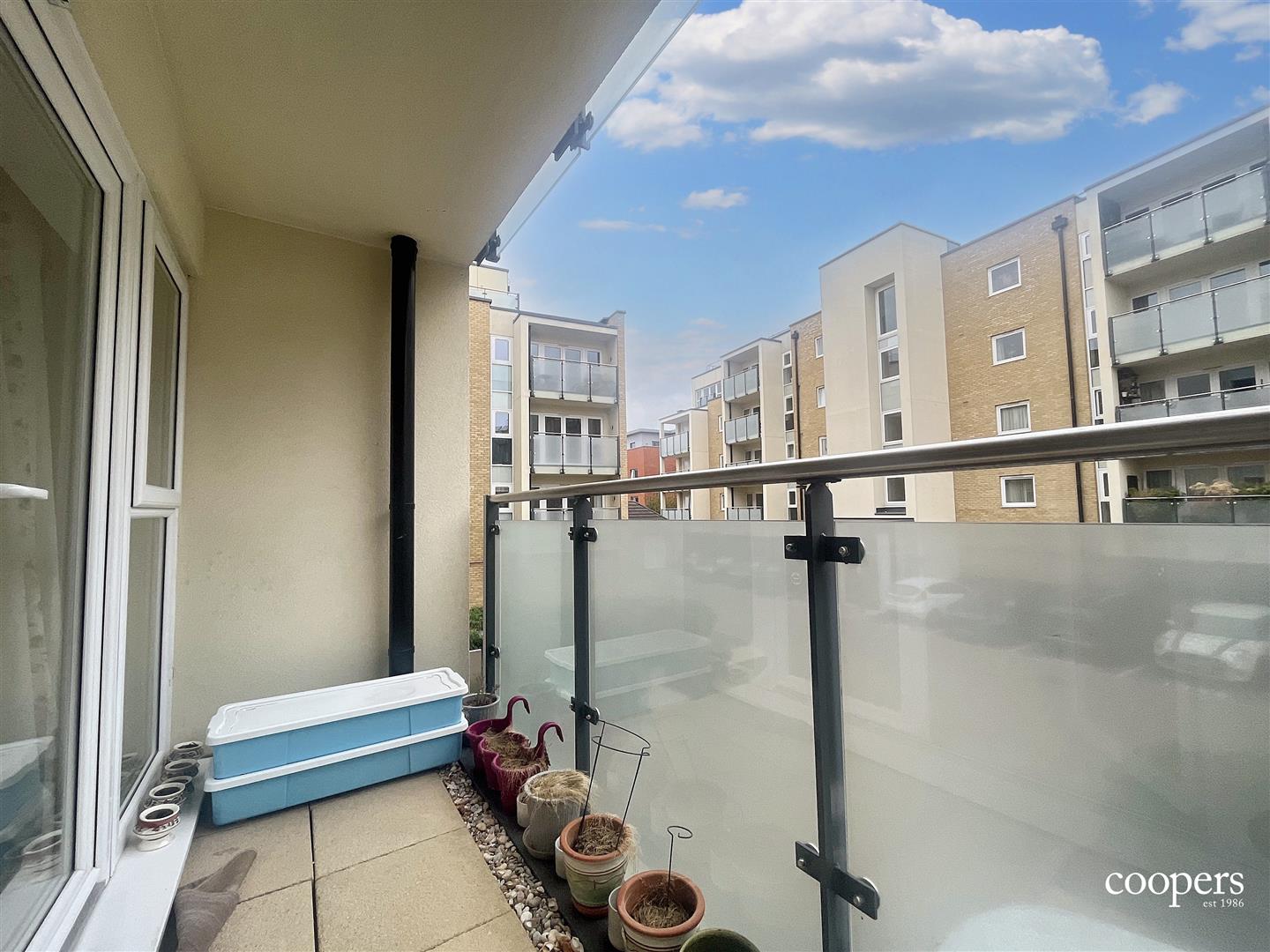 Flat Hinds Court in Darwen