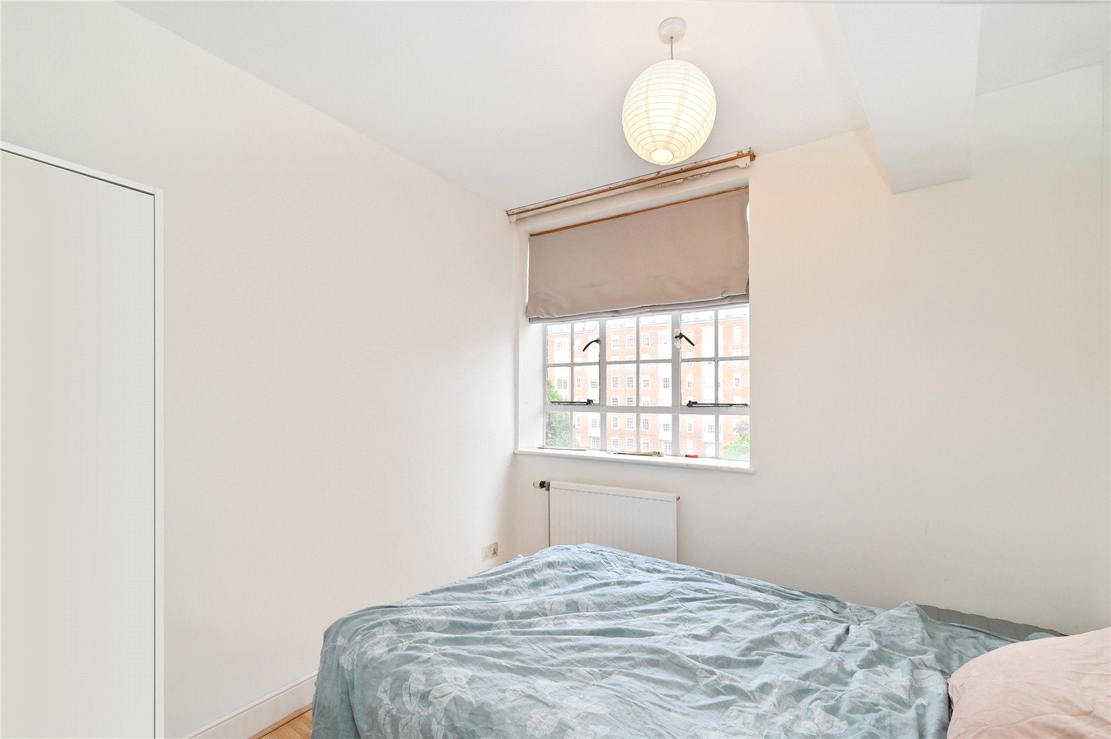 Flat Sloane Avenue in Greater London