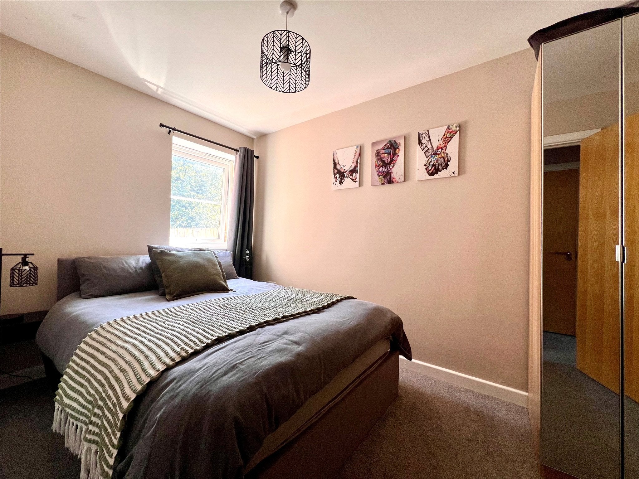 Flat Wootton Road in Bristol