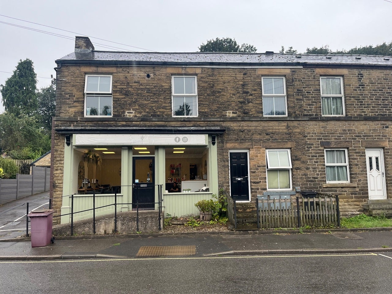 Flat Main Road in North East Derbyshire