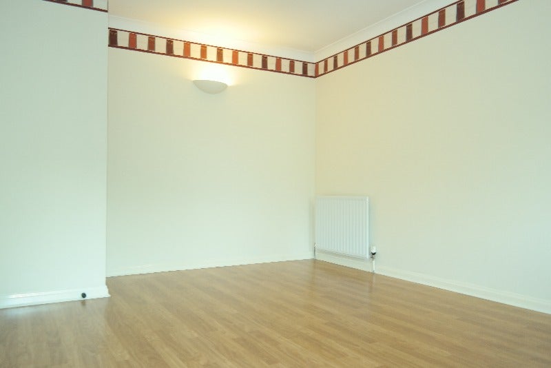 Flat Hayburn Place in Glasgow