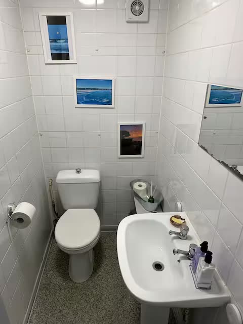 Room Bruce Road in Greater London