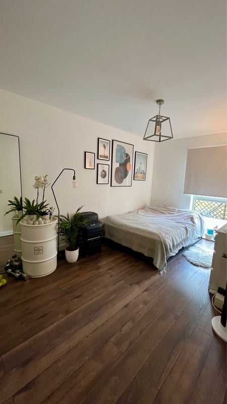 Flat Katherine Close in Greater London