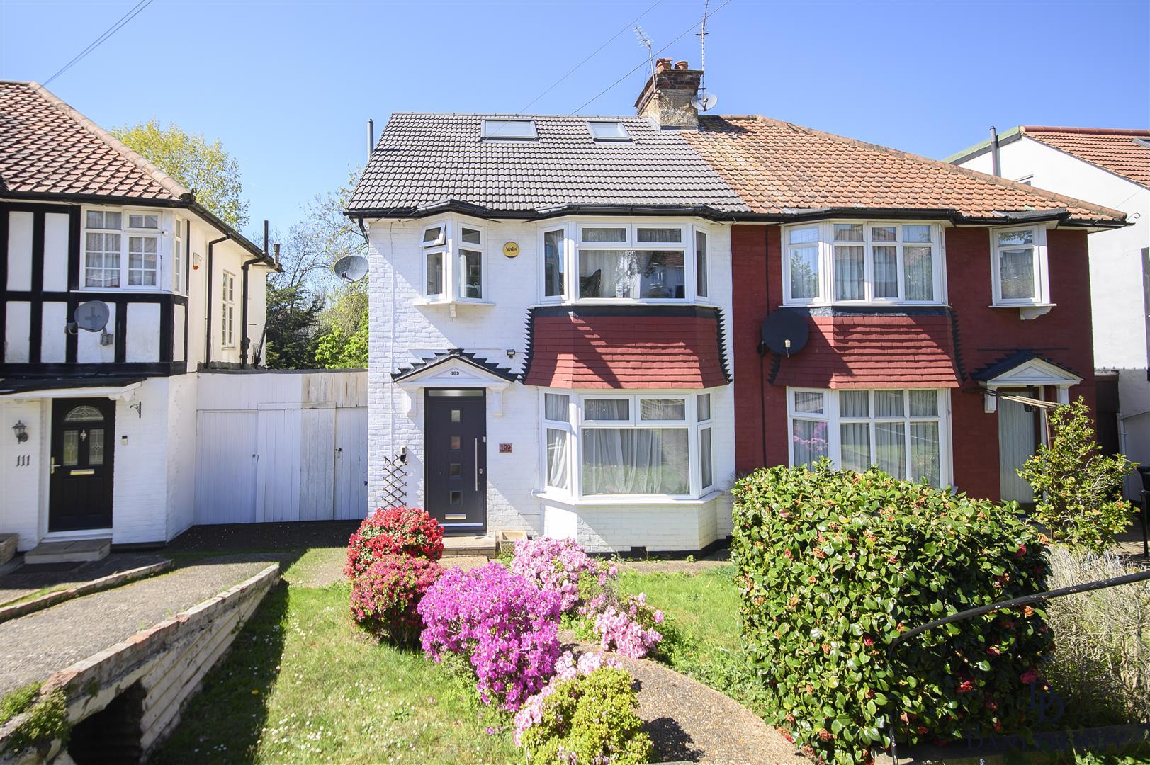 House Farm Road in Greater London